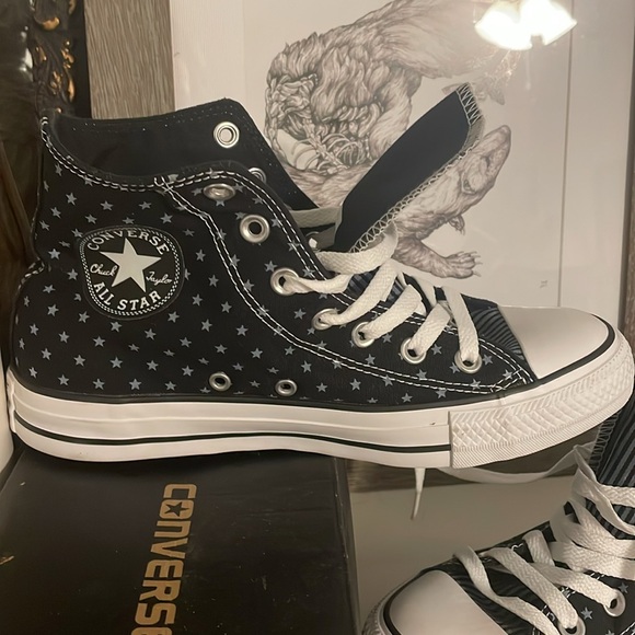 Converse 144825F Stars and Stripes Sneakers - Picture 3 of 9